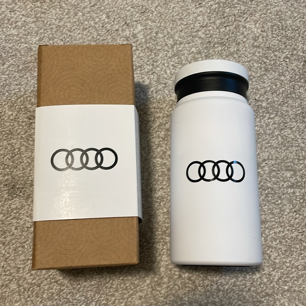 SOLD
🆕 AUDI Thermal Travel Bottle - 350 ML